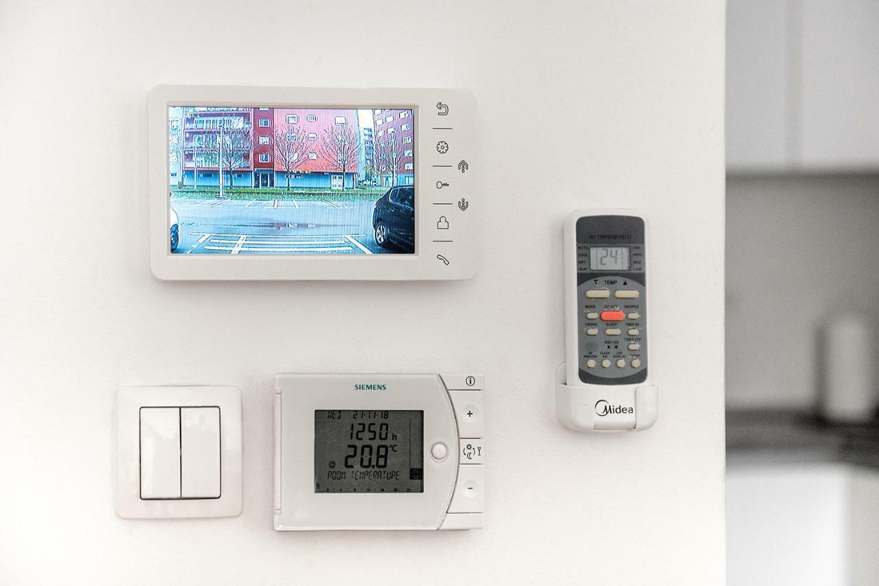Flexible Selfcheckins 7 - Zagreb - Garage - Electric Vehicle Ccharger - Loggia - New - Luxury - Apartments Repinc 7 Екстер'єр фото